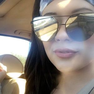 Meet your Posher, Katherine